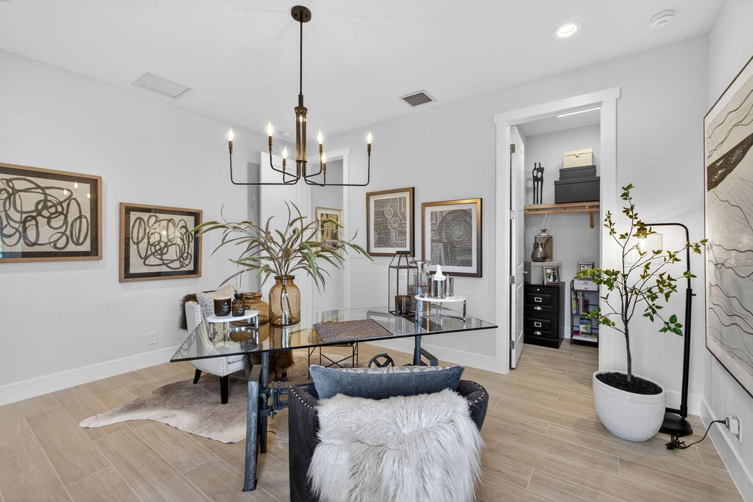 En Venta: $1,995,000 (6 camas, 3 baños, 3939 Pies cuadrados)