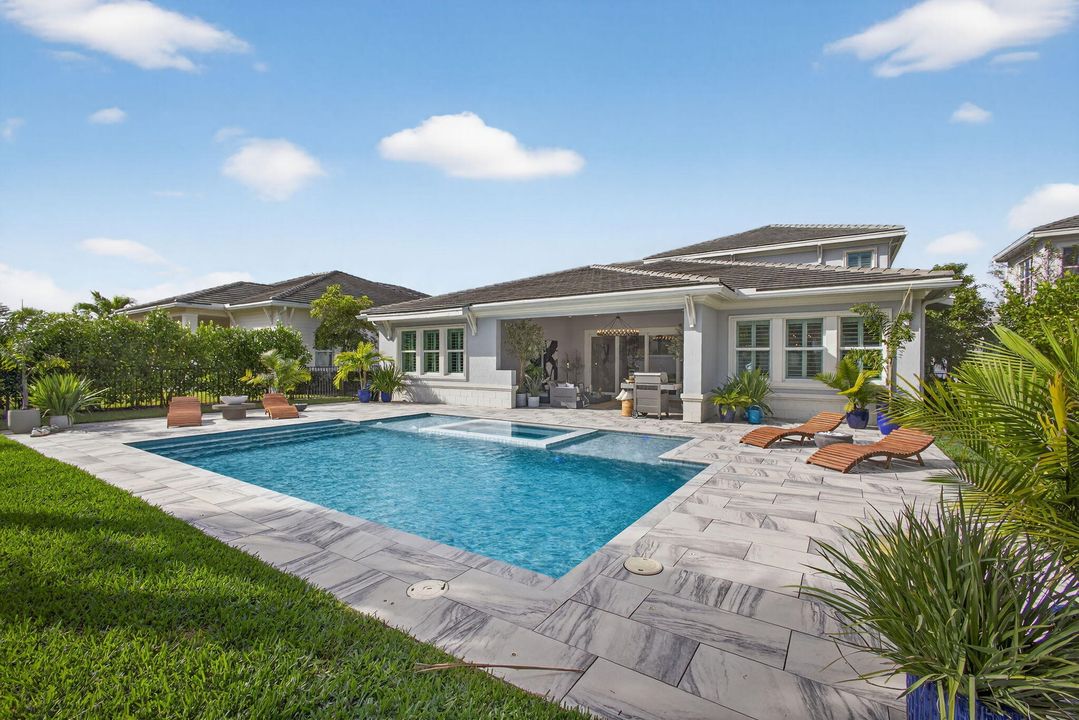 En Venta: $1,995,000 (6 camas, 3 baños, 3939 Pies cuadrados)