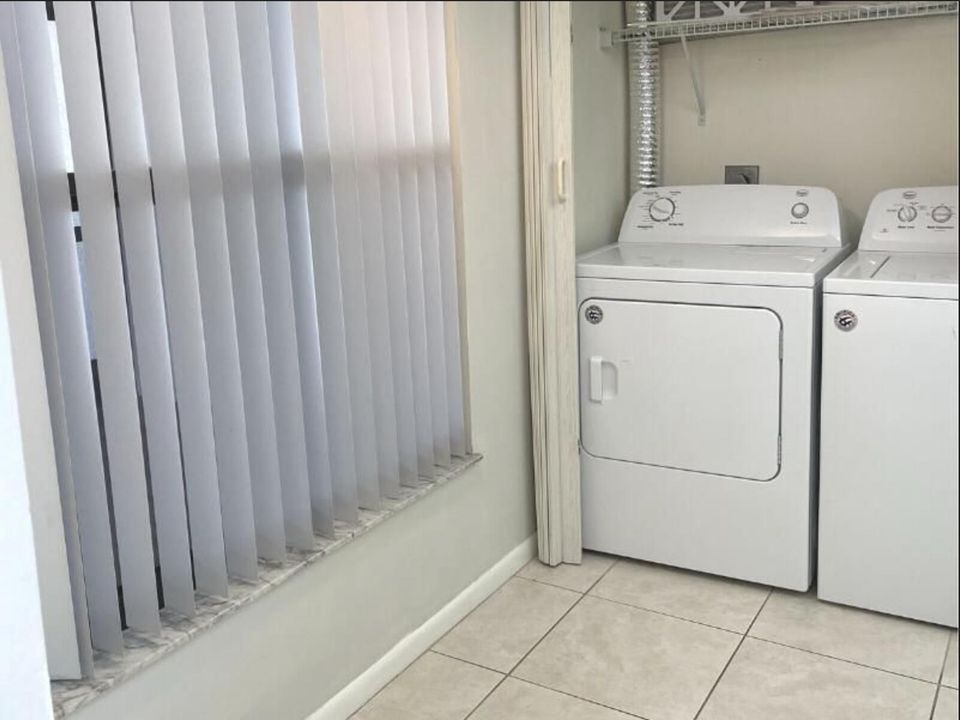 For Rent: $2,250 (2 beds, 2 baths, 1092 Square Feet)