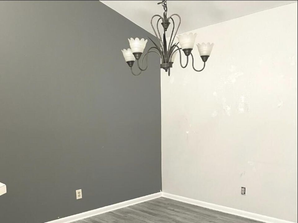 For Rent: $2,250 (2 beds, 2 baths, 1092 Square Feet)