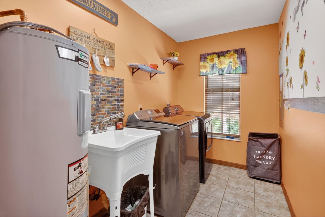 待售: $425,000 (3 贝兹, 2 浴室, 2100 平方英尺)