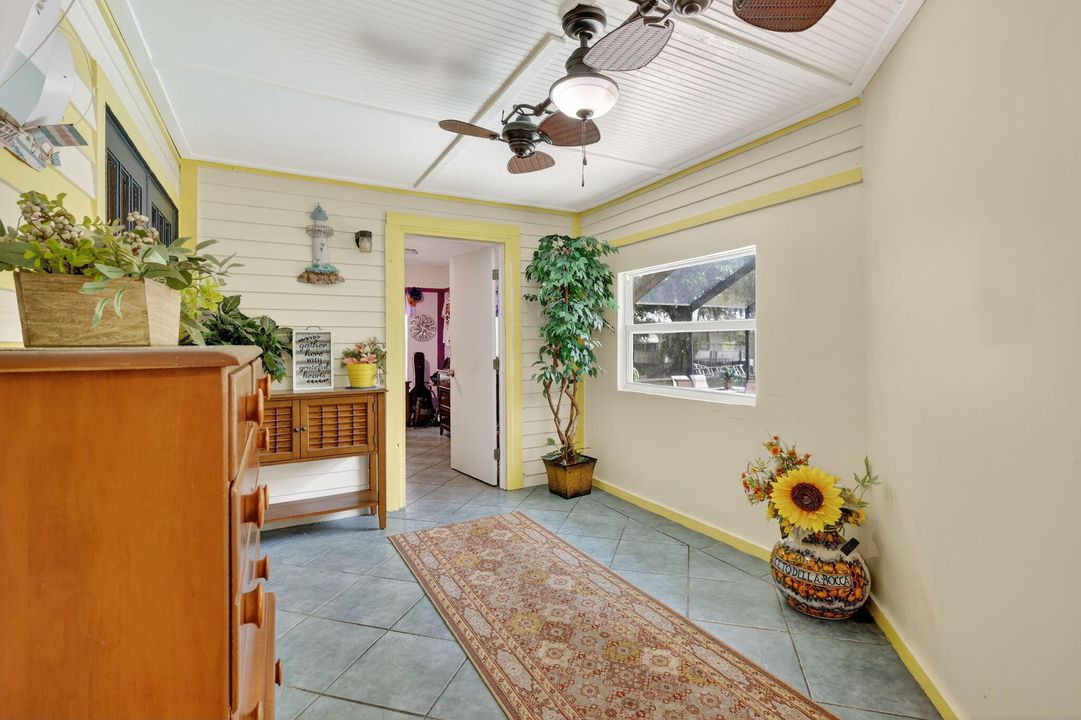 待售: $425,000 (3 贝兹, 2 浴室, 2100 平方英尺)