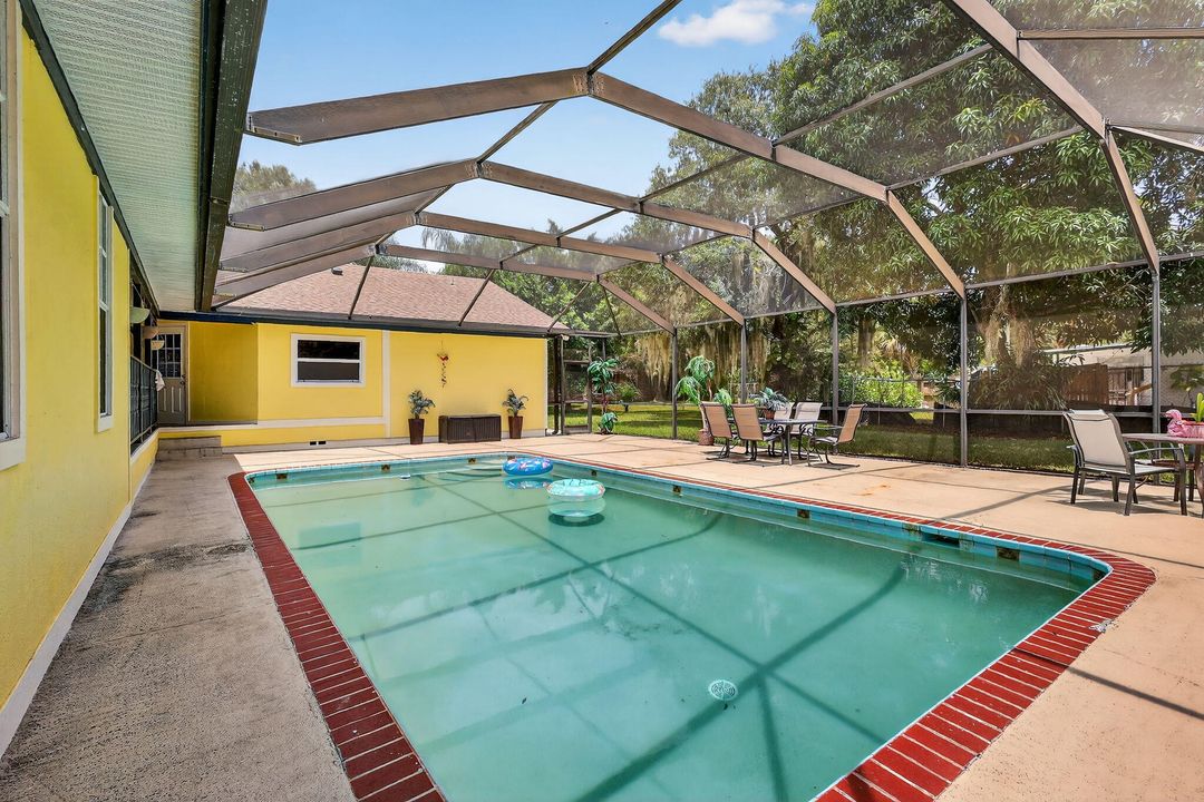 待售: $425,000 (3 贝兹, 2 浴室, 2100 平方英尺)