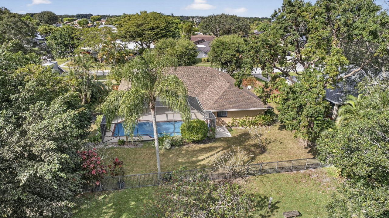 For Rent: $6,500 (3 beds, 2 baths, 1988 Square Feet)