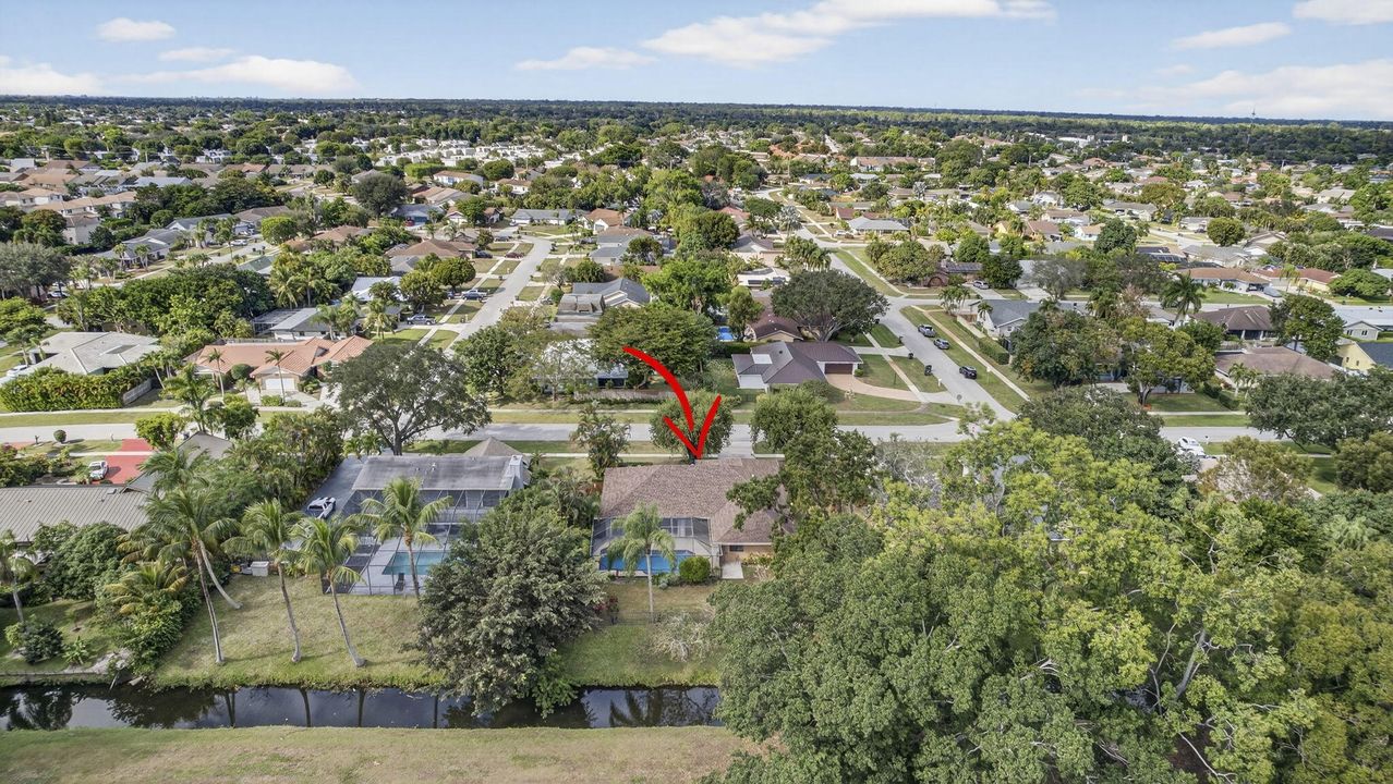 For Rent: $6,500 (3 beds, 2 baths, 1988 Square Feet)