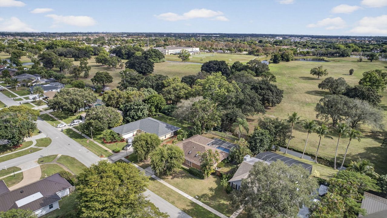 For Rent: $6,500 (3 beds, 2 baths, 1988 Square Feet)