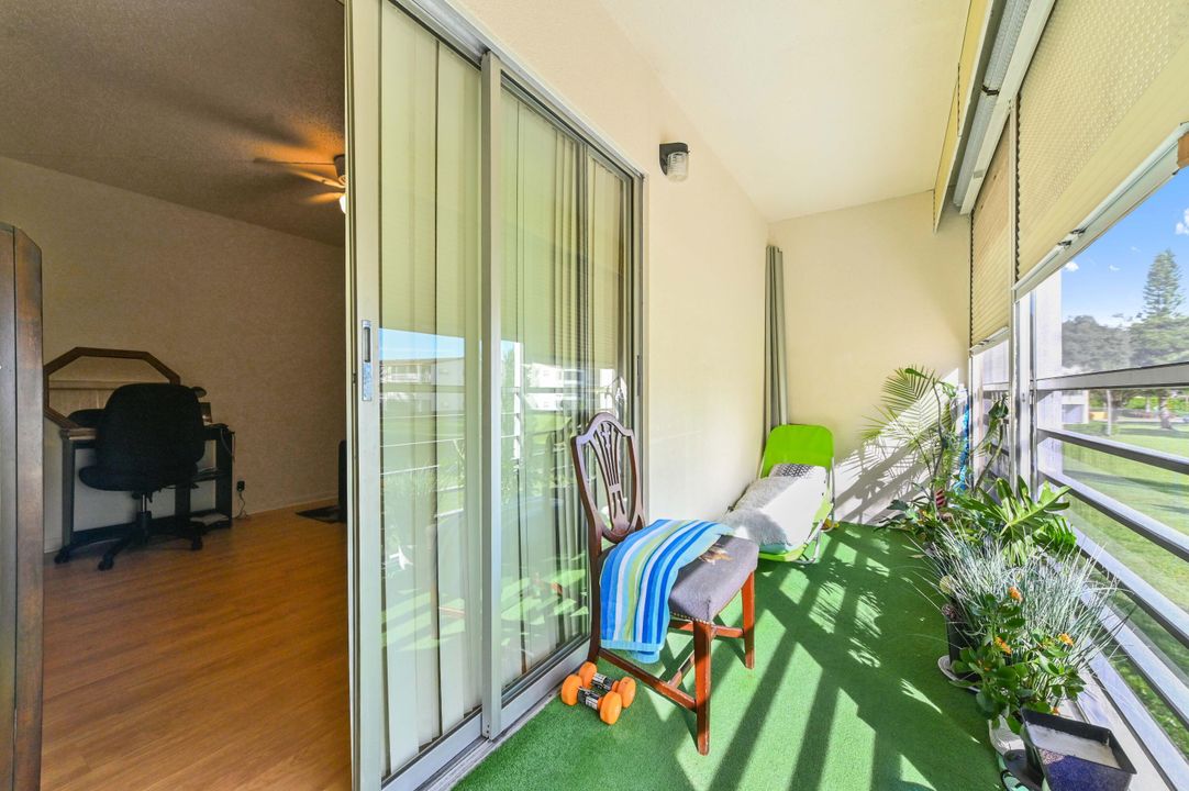 На продажу: $79,900 (1 спален, 1 ванн, 720 Квадратных фут)