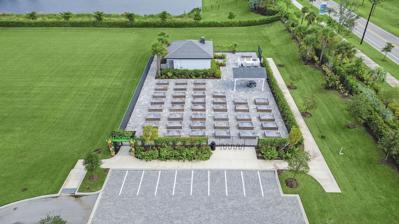 待售: $465,000 (2 贝兹, 2 浴室, 1750 平方英尺)