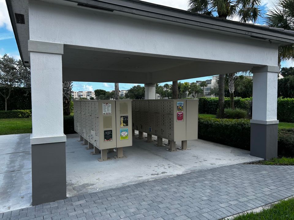 En Venta: $549,000 (3 camas, 2 baños, 1411 Pies cuadrados)