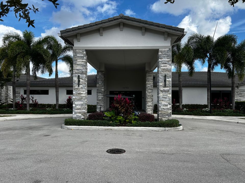 En Venta: $549,000 (3 camas, 2 baños, 1411 Pies cuadrados)