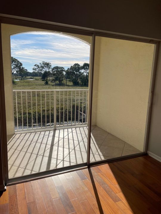 En Venta: $340,000 (3 camas, 2 baños, 1113 Pies cuadrados)