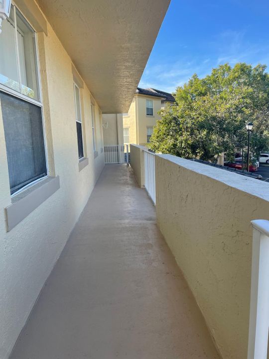 En Venta: $340,000 (3 camas, 2 baños, 1113 Pies cuadrados)