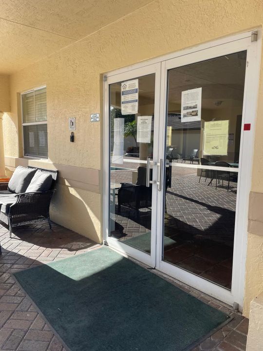 En Venta: $340,000 (3 camas, 2 baños, 1113 Pies cuadrados)