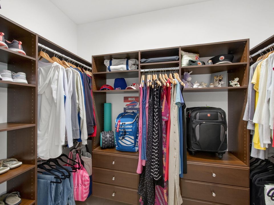 待售: $465,000 (2 贝兹, 2 浴室, 1750 平方英尺)