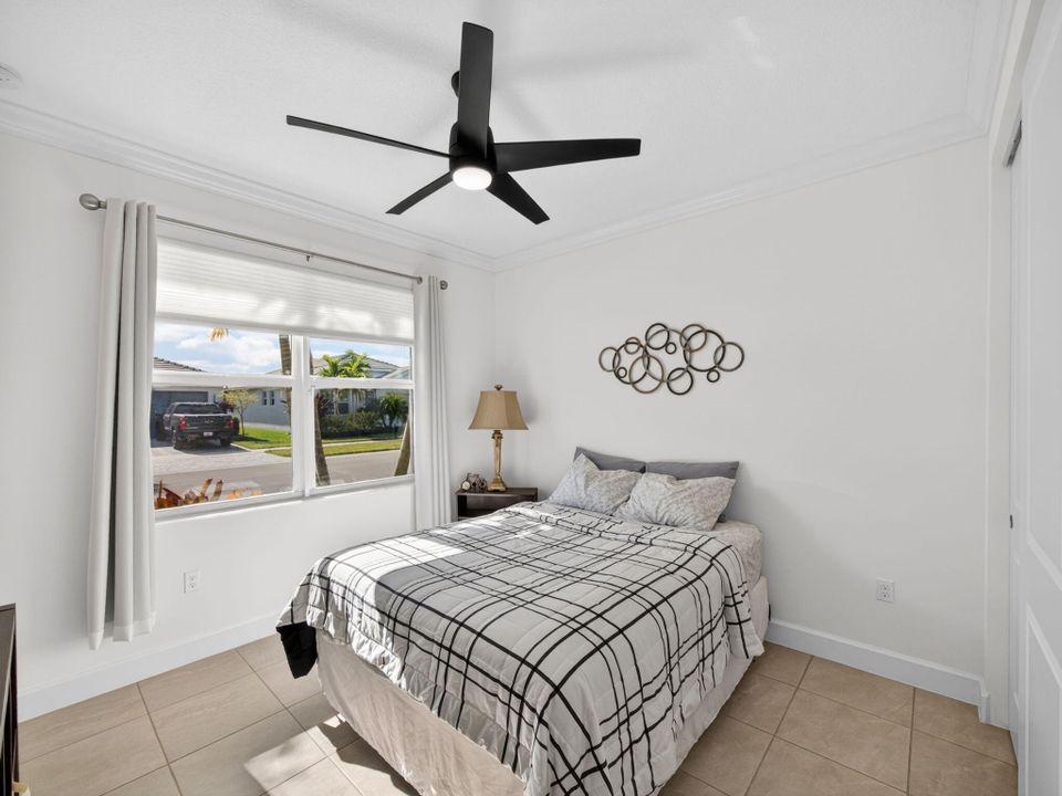 待售: $465,000 (2 贝兹, 2 浴室, 1750 平方英尺)