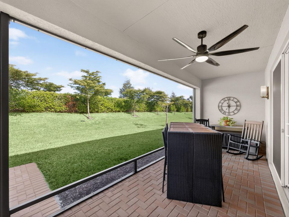 待售: $465,000 (2 贝兹, 2 浴室, 1750 平方英尺)