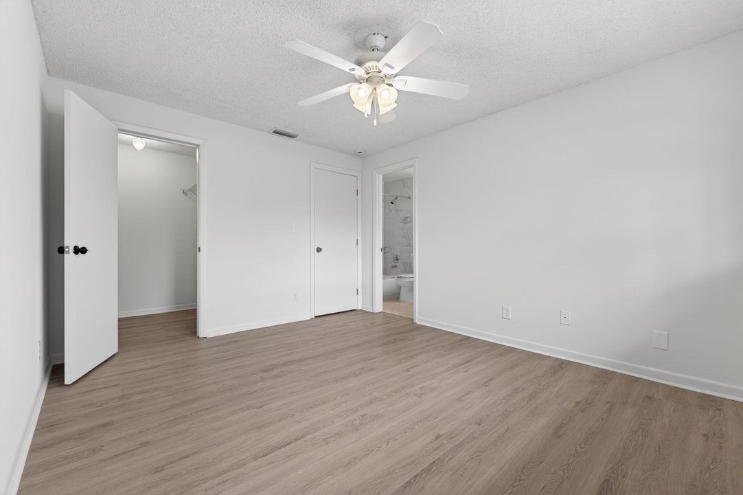 For Rent: $2,150 (1 beds, 2 baths, 980 Square Feet)