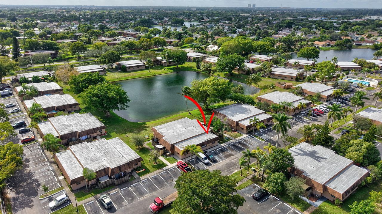 For Rent: $2,150 (1 beds, 2 baths, 980 Square Feet)