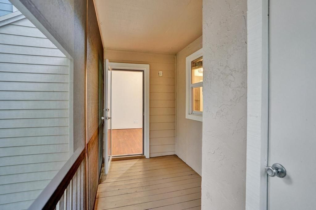 В аренду: $2,000 (2 спален, 2 ванн, 1088 Квадратных фут)