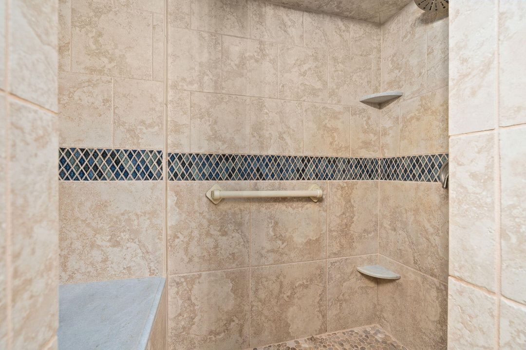 En Venta: $319,900 (3 camas, 2 baños, 1451 Pies cuadrados)