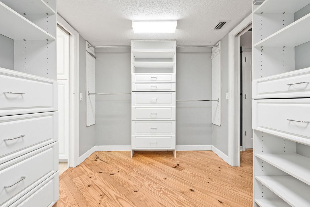 En Venta: $319,900 (3 camas, 2 baños, 1451 Pies cuadrados)