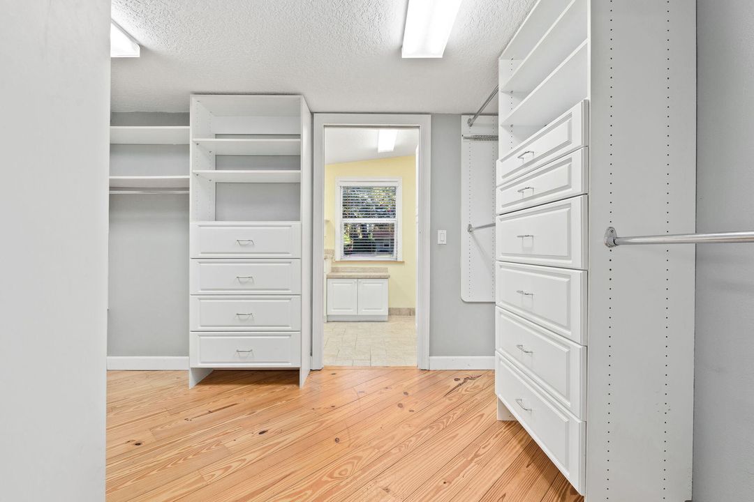 En Venta: $319,900 (3 camas, 2 baños, 1451 Pies cuadrados)