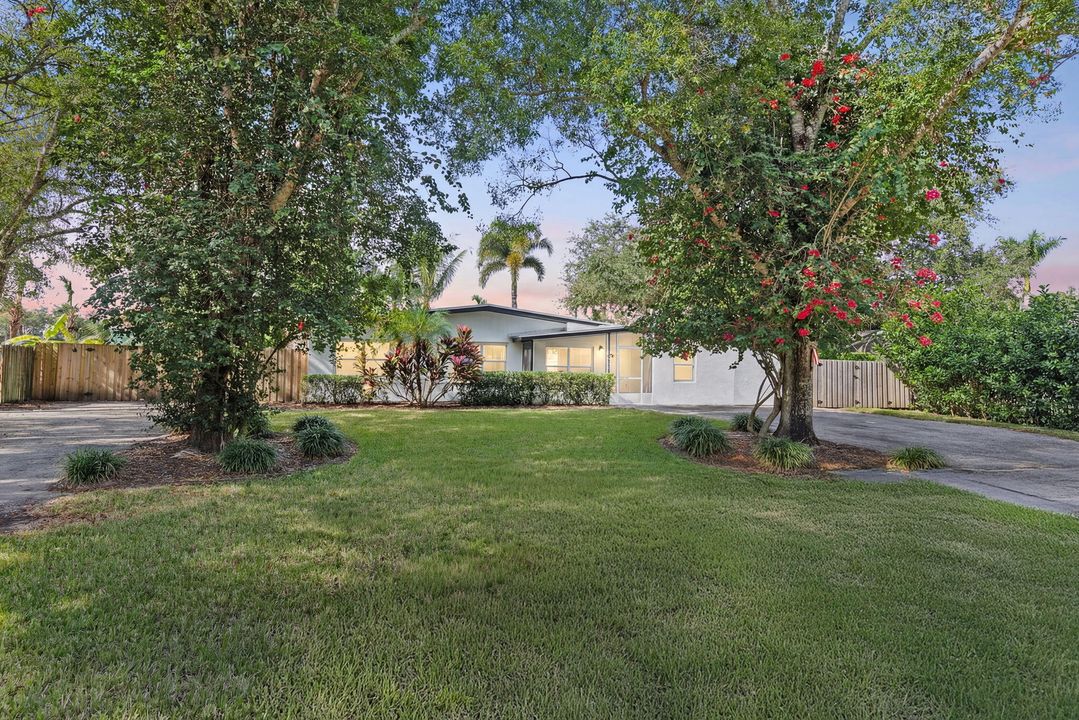 En Venta: $319,900 (3 camas, 2 baños, 1451 Pies cuadrados)