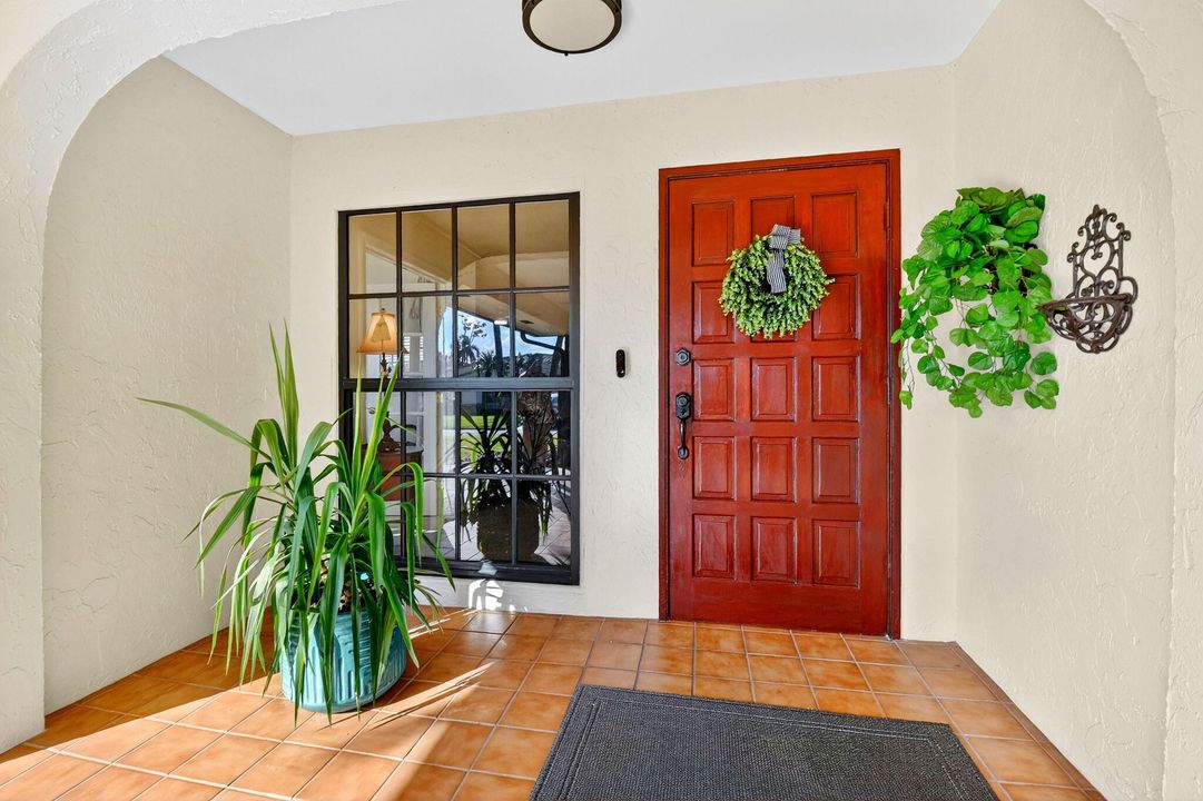 For Rent: $3,400 (3 beds, 2 baths, 2070 Square Feet)