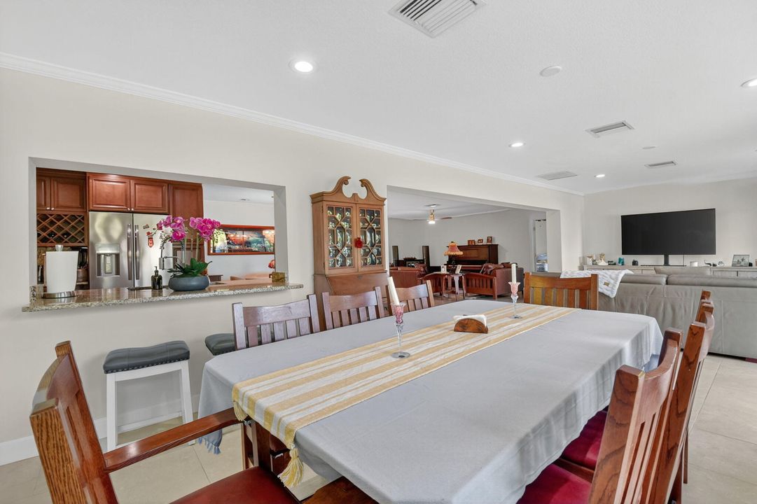 For Rent: $3,400 (3 beds, 2 baths, 2070 Square Feet)