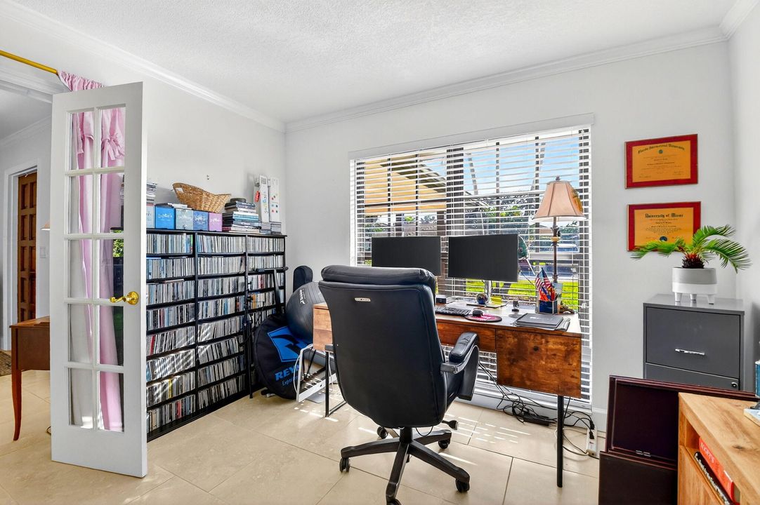 For Rent: $3,400 (3 beds, 2 baths, 2070 Square Feet)