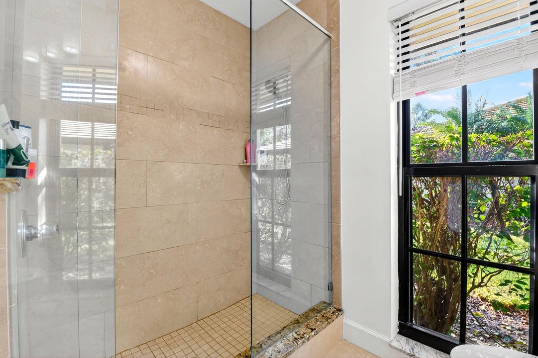 For Rent: $3,400 (3 beds, 2 baths, 2070 Square Feet)