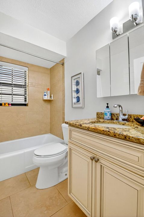 For Rent: $3,400 (3 beds, 2 baths, 2070 Square Feet)