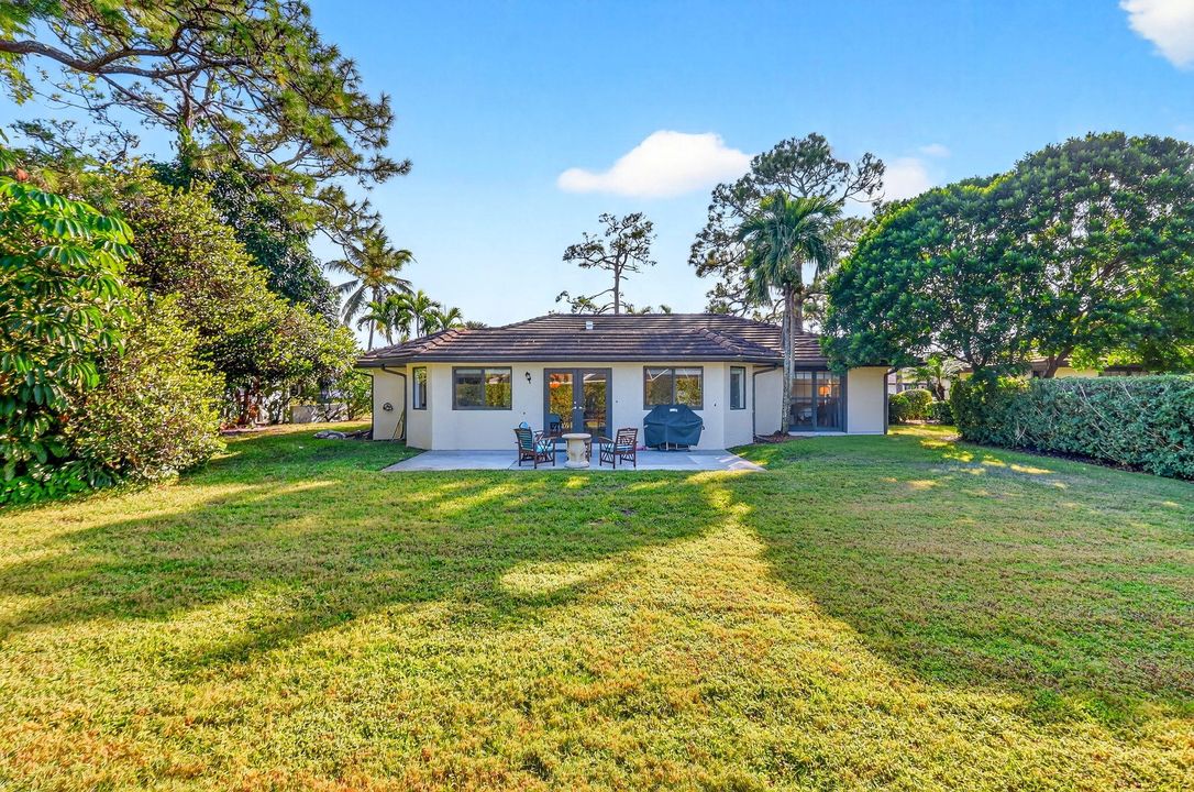 For Rent: $3,400 (3 beds, 2 baths, 2070 Square Feet)