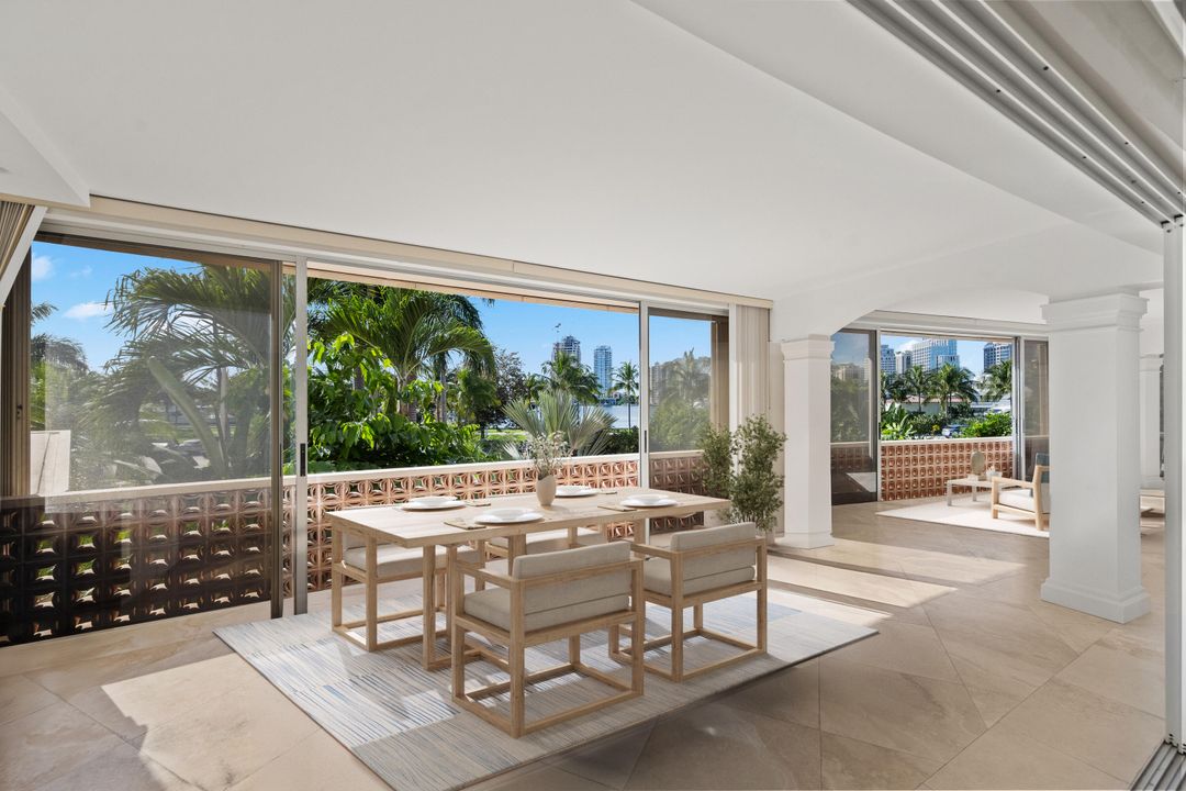 На продажу: $3,350,000 (2 спален, 2 ванн, 2330 Квадратных фут)