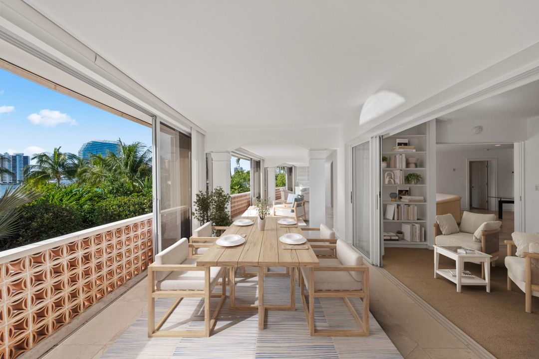 На продажу: $3,350,000 (2 спален, 2 ванн, 2330 Квадратных фут)