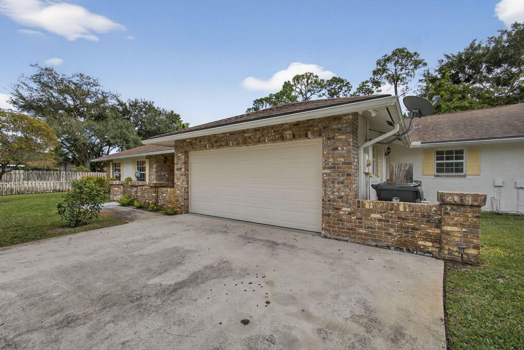 For Rent: $5,600 (5 beds, 3 baths, 3141 Square Feet)