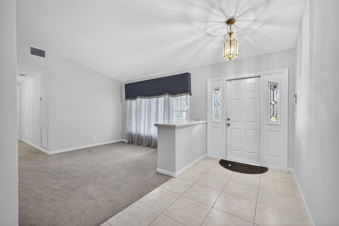 For Rent: $5,600 (5 beds, 3 baths, 3141 Square Feet)