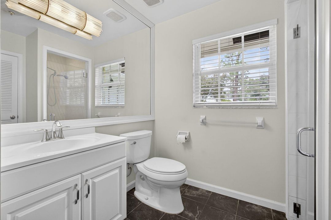 For Rent: $5,600 (5 beds, 3 baths, 3141 Square Feet)