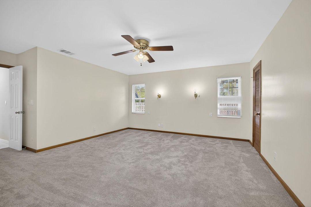 For Rent: $5,600 (5 beds, 3 baths, 3141 Square Feet)