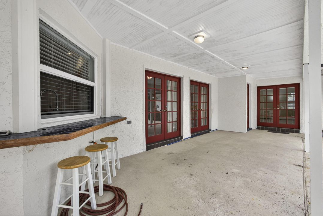 For Rent: $5,600 (5 beds, 3 baths, 3141 Square Feet)