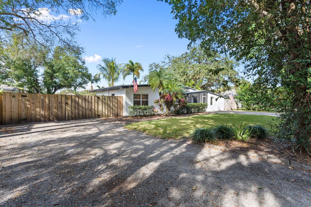 En Venta: $319,900 (3 camas, 2 baños, 1451 Pies cuadrados)