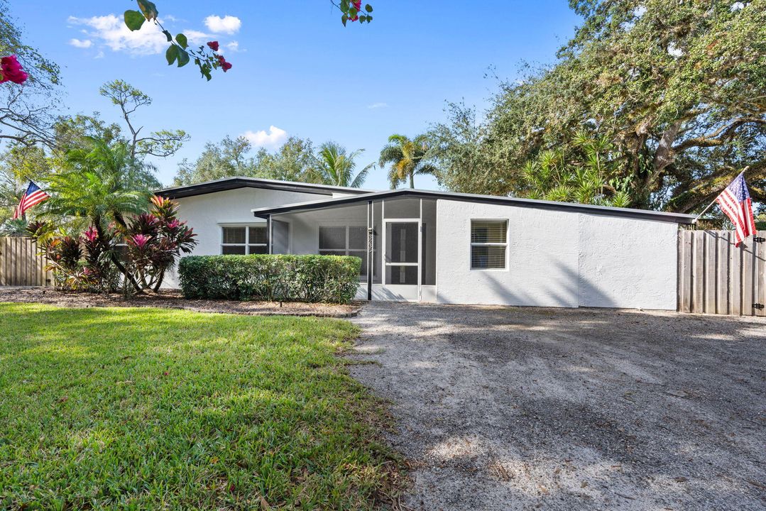 En Venta: $319,900 (3 camas, 2 baños, 1451 Pies cuadrados)