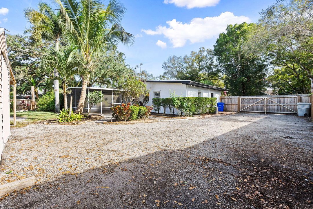 En Venta: $319,900 (3 camas, 2 baños, 1451 Pies cuadrados)