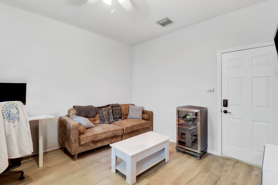 For Rent: $3,500 (2 beds, 2 baths, 1542 Square Feet)