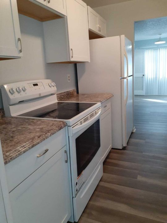 For Rent: $2,295 (3 beds, 2 baths, 1120 Square Feet)