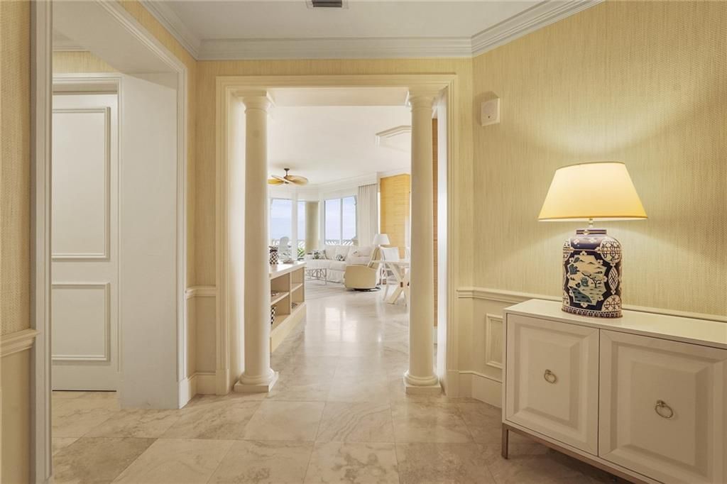 En Venta: $2,675,000 (3 camas, 3 baños, 2718 Pies cuadrados)