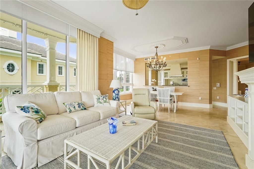 En Venta: $2,675,000 (3 camas, 3 baños, 2718 Pies cuadrados)