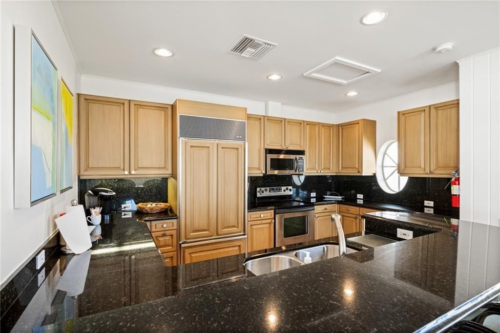 En Venta: $2,675,000 (3 camas, 3 baños, 2718 Pies cuadrados)