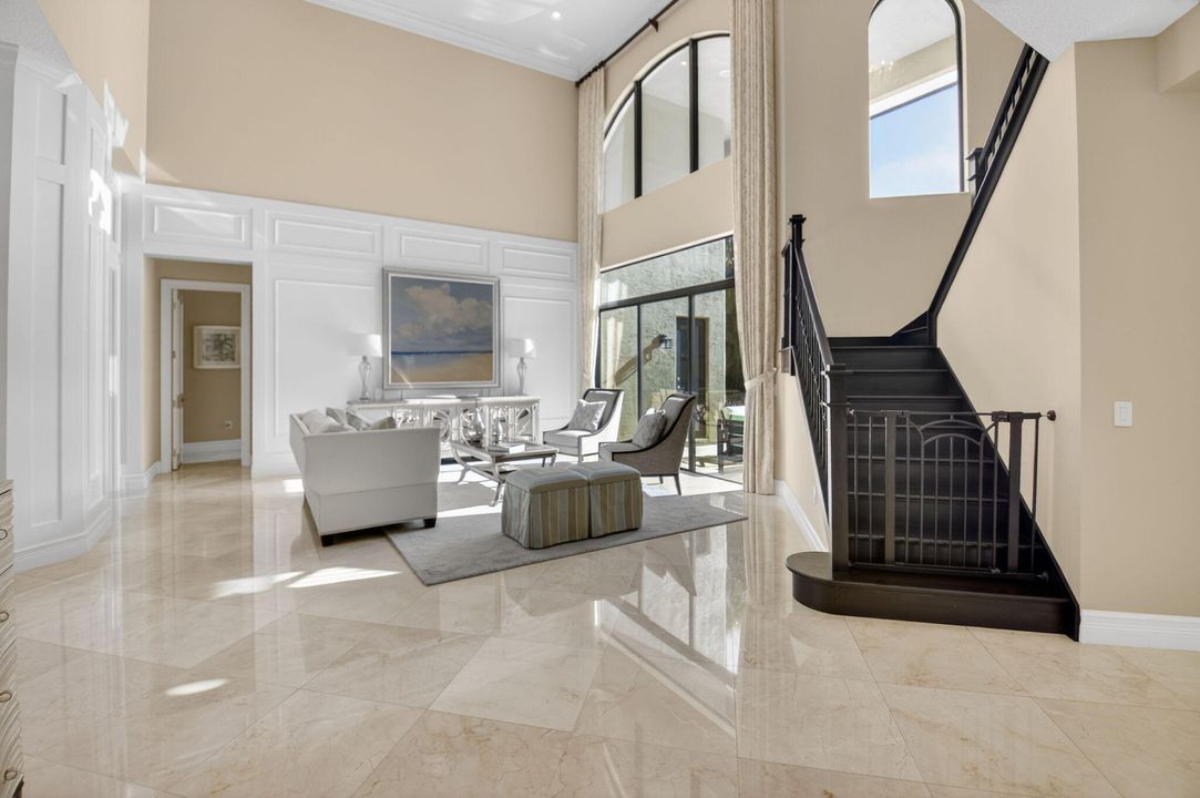 待售: $2,349,000 (5 贝兹, 5 浴室, 5031 平方英尺)