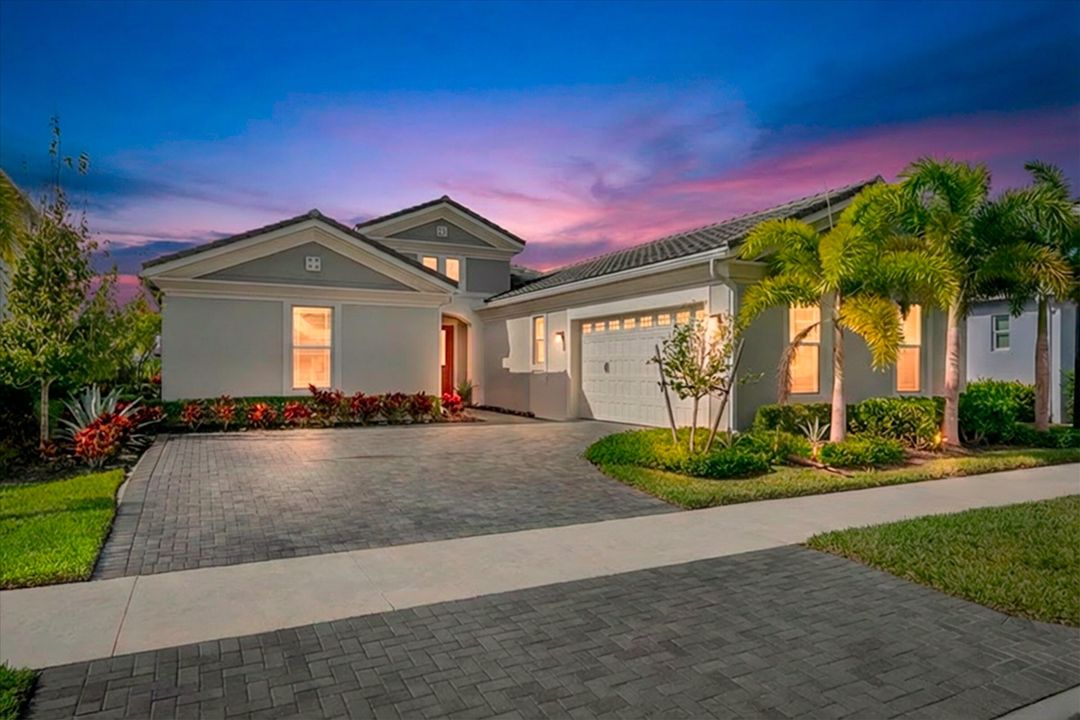 For Sale: $799,990 (3 beds, 3 baths, 2410 Square Feet)